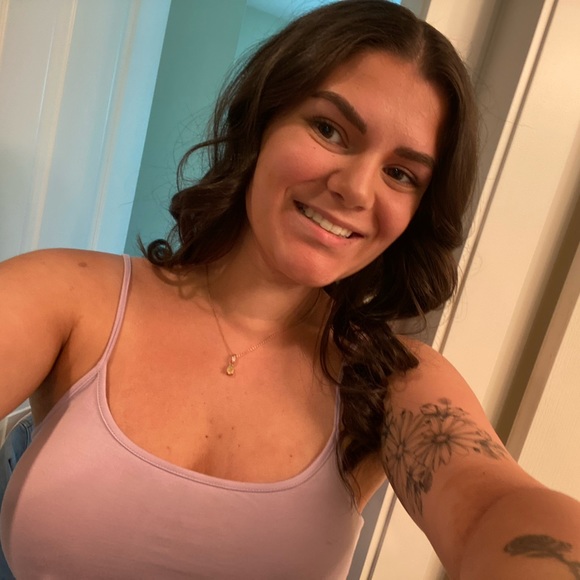 Meet your Posher, Gemma - Picture 1 of 1